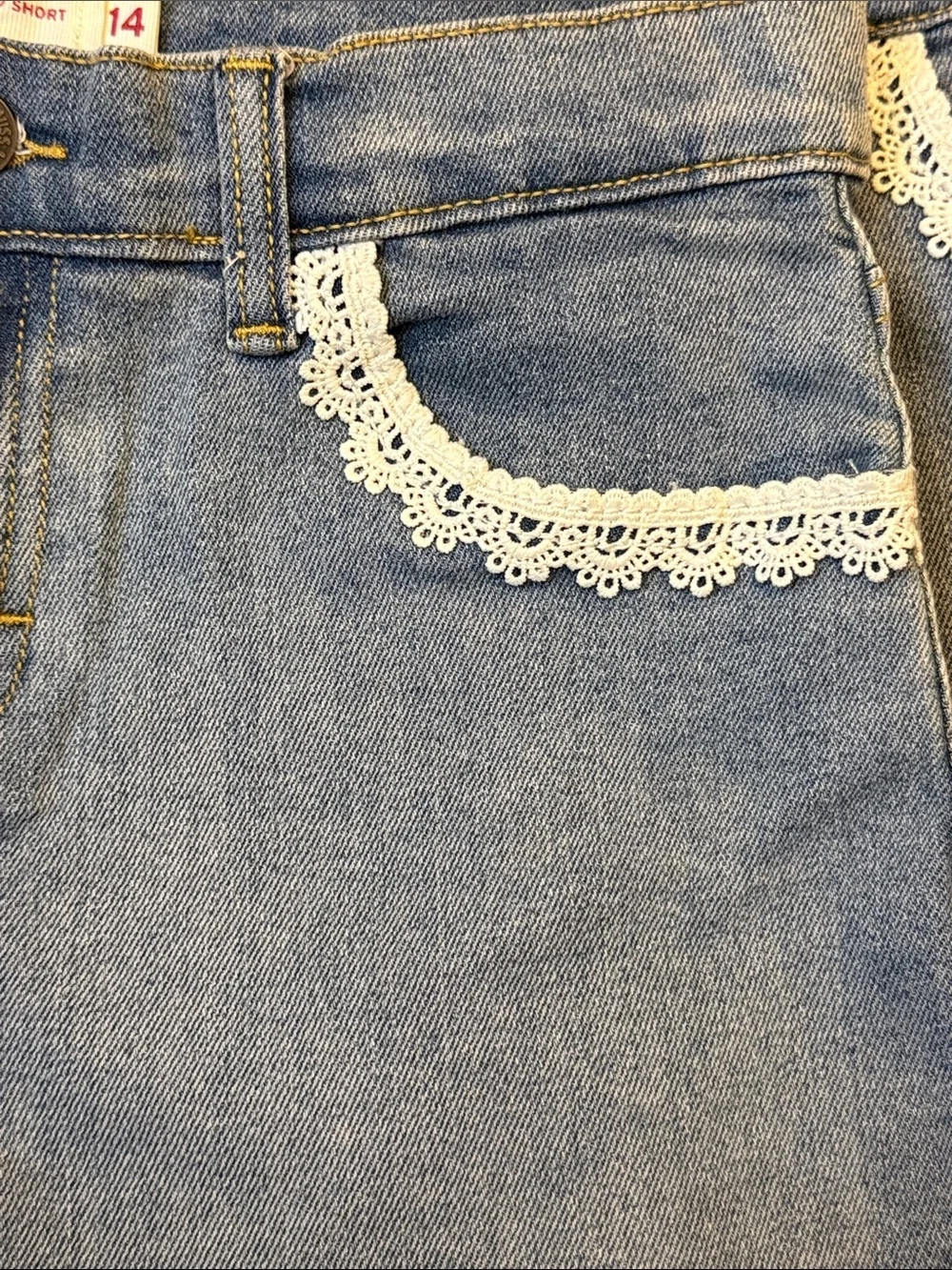 Levi’s Denim Lace-Trim Mid-Rise Shorts